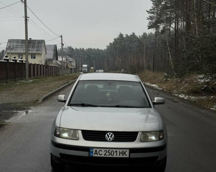 Серый Фольксваген Пассат, объемом двигателя 1.9 л и пробегом 402 тыс. км за 4200 $, фото 1 на Automoto.ua