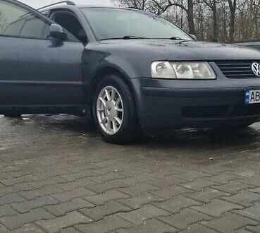 Серый Фольксваген Пассат, объемом двигателя 1.78 л и пробегом 290 тыс. км за 2800 $, фото 1 на Automoto.ua