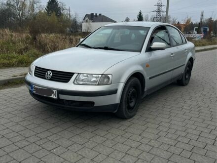 Сірий Фольксваген Пассат, об'ємом двигуна 0 л та пробігом 300 тис. км за 1500 $, фото 1 на Automoto.ua