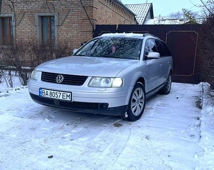 Серый Фольксваген Пассат, объемом двигателя 2.8 л и пробегом 350 тыс. км за 3800 $, фото 1 на Automoto.ua