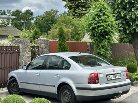 Фольксваген Пассат 1999 в Буче на Automoto.ua Серый Фольксваген Пассат, объемом двигателя 1.6 л и пробегом 280 тыс. км за 2800 $, фото 1 на Automoto.ua