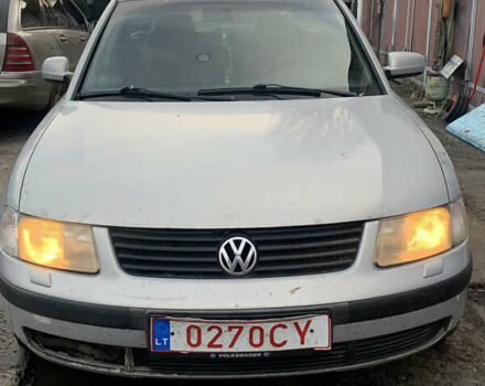 Сірий Фольксваген Пассат, об'ємом двигуна 0 л та пробігом 350 тис. км за 1600 $, фото 1 на Automoto.ua