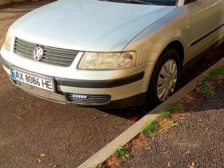 Сірий Фольксваген Пассат, об'ємом двигуна 1.6 л та пробігом 350 тис. км за 2999 $, фото 1 на Automoto.ua