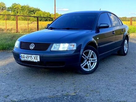 Сірий Фольксваген Пассат, об'ємом двигуна 1.6 л та пробігом 290 тис. км за 3300 $, фото 1 на Automoto.ua