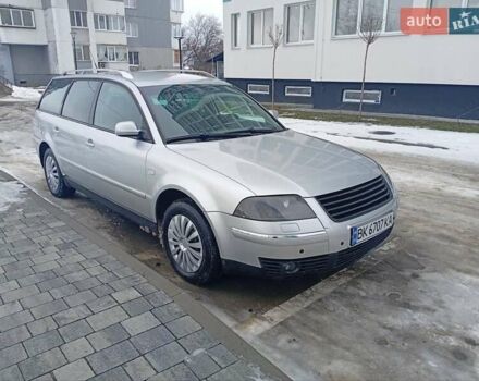 Серый Фольксваген Пассат, объемом двигателя 1.9 л и пробегом 285 тыс. км за 3500 $, фото 1 на Automoto.ua