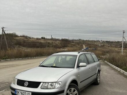 Серый Фольксваген Пассат, объемом двигателя 1.9 л и пробегом 438 тыс. км за 2500 $, фото 1 на Automoto.ua