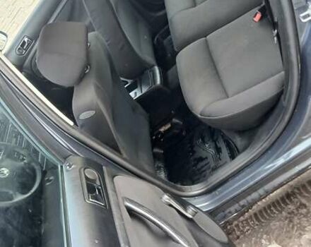 Серый Фольксваген Пассат, объемом двигателя 1.6 л и пробегом 280 тыс. км за 4200 $, фото 1 на Automoto.ua