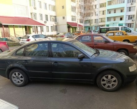 Серый Фольксваген Пассат, объемом двигателя 0 л и пробегом 290 тыс. км за 3200 $, фото 1 на Automoto.ua