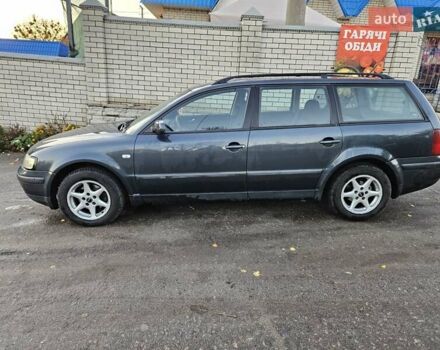 Серый Фольксваген Пассат, объемом двигателя 1.8 л и пробегом 178 тыс. км за 3500 $, фото 1 на Automoto.ua