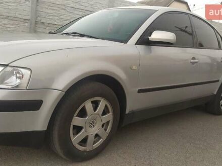 Серый Фольксваген Пассат, объемом двигателя 1.8 л и пробегом 250 тыс. км за 4950 $, фото 1 на Automoto.ua