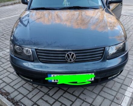 Серый Фольксваген Пассат, объемом двигателя 1.9 л и пробегом 290 тыс. км за 2900 $, фото 1 на Automoto.ua