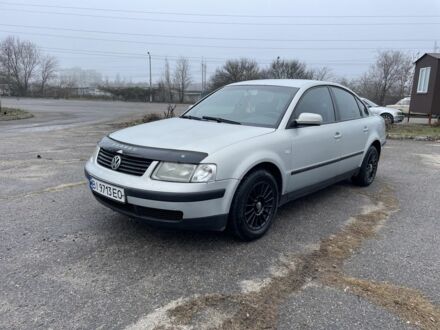 Серый Фольксваген Пассат, объемом двигателя 0 л и пробегом 340 тыс. км за 2000 $, фото 1 на Automoto.ua