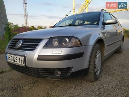 Фольксваген Пассат 2000 в Ладыжин на Automoto.ua Серый Фольксваген Пассат, объемом двигателя 1.9 л и пробегом 273 тыс. км за 5300 $, фото 1 на Automoto.ua