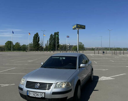 Сірий Фольксваген Пассат, об'ємом двигуна 1.6 л та пробігом 227 тис. км за 4500 $, фото 1 на Automoto.ua