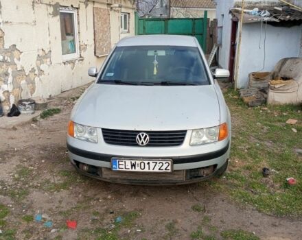 Серый Фольксваген Пассат, объемом двигателя 0 л и пробегом 420 тыс. км за 2000 $, фото 1 на Automoto.ua