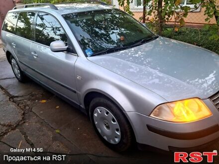 Серый Фольксваген Пассат, объемом двигателя 1.6 л и пробегом 130 тыс. км за 3900 $, фото 1 на Automoto.ua