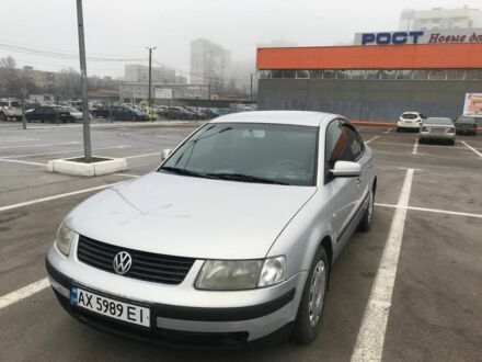 Фольксваген Пассат 2000 в Харькове на Automoto.ua Серый Фольксваген Пассат, объемом двигателя 1.8 л и пробегом 280 тыс. км за 4000 $, фото 1 на Automoto.ua