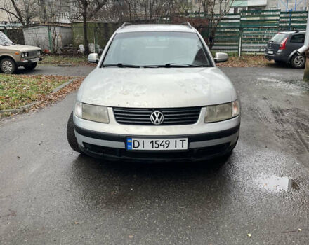 Серый Фольксваген Пассат, объемом двигателя 1.9 л и пробегом 336 тыс. км за 2500 $, фото 1 на Automoto.ua