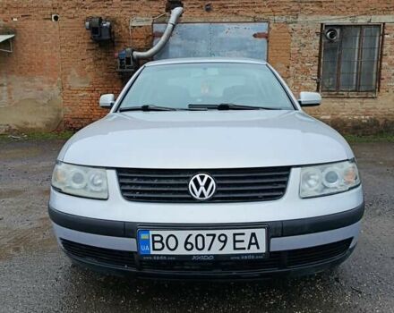 Сірий Фольксваген Пассат, об'ємом двигуна 1.6 л та пробігом 280 тис. км за 2800 $, фото 1 на Automoto.ua