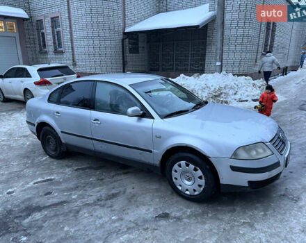 Серый Фольксваген Пассат, объемом двигателя 1.9 л и пробегом 475 тыс. км за 2700 $, фото 1 на Automoto.ua