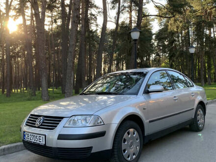 Серый Фольксваген Пассат, объемом двигателя 1.6 л и пробегом 233 тыс. км за 5399 $, фото 1 на Automoto.ua
