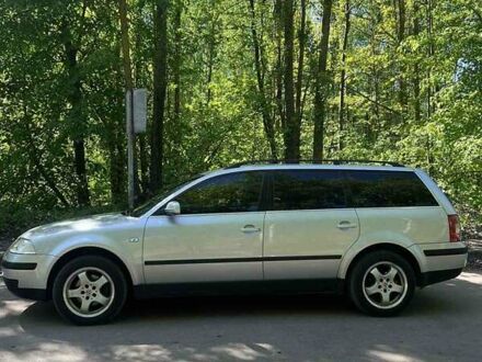 Фольксваген Пассат 2001 у Бердичеве на Automoto.ua Сірий Фольксваген Пассат, об'ємом двигуна 1.98 л та пробігом 265 тис. км за 4800 $, фото 1 на Automoto.ua