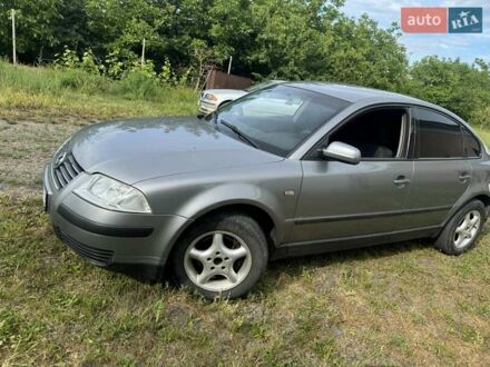 Фольксваген Пассат 2001 в Снятине на Automoto.ua Серый Фольксваген Пассат, объемом двигателя 1.9 л и пробегом 300 тыс. км за 4700 $, фото 1 на Automoto.ua