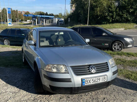 Фольксваген Пассат 2001 в Хмельницком на Automoto.ua Серый Фольксваген Пассат, объемом двигателя 1.6 л и пробегом 430 тыс. км за 4500 $, фото 1 на Automoto.ua