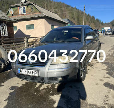 Серый Фольксваген Пассат, объемом двигателя 2.5 л и пробегом 300 тыс. км за 3800 $, фото 1 на Automoto.ua