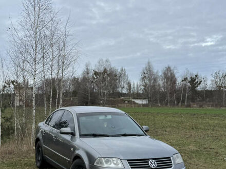 Серый Фольксваген Пассат, объемом двигателя 1.8 л и пробегом 440 тыс. км за 3199 $, фото 1 на Automoto.ua
