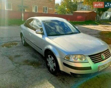 Серый Фольксваген Пассат, объемом двигателя 1.9 л и пробегом 304 тыс. км за 1700 $, фото 1 на Automoto.ua