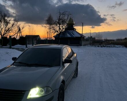 Серый Фольксваген Пассат, объемом двигателя 1.9 л и пробегом 47 тыс. км за 1800 $, фото 1 на Automoto.ua