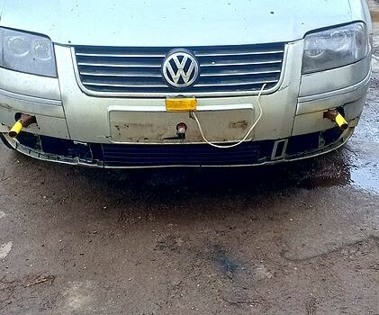 Сірий Фольксваген Пассат, об'ємом двигуна 2.5 л та пробігом 250 тис. км за 600 $, фото 1 на Automoto.ua