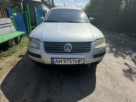 Фольксваген Пассат 2001 у Овруче на Automoto.ua Сірий Фольксваген Пассат, об'ємом двигуна 1.98 л та пробігом 270 тис. км за 4600 $, фото 1 на Automoto.ua