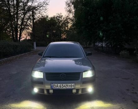 Сірий Фольксваген Пассат, об'ємом двигуна 1.6 л та пробігом 270 тис. км за 4200 $, фото 1 на Automoto.ua