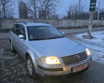 Серый Фольксваген Пассат, объемом двигателя 1.9 л и пробегом 300 тыс. км за 2700 $, фото 1 на Automoto.ua