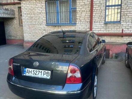 Серый Фольксваген Пассат, объемом двигателя 2.5 л и пробегом 325 тыс. км за 4000 $, фото 1 на Automoto.ua