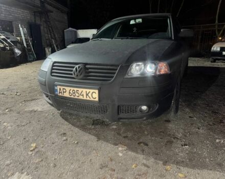 Серый Фольксваген Пассат, объемом двигателя 2.5 л и пробегом 327 тыс. км за 2000 $, фото 1 на Automoto.ua