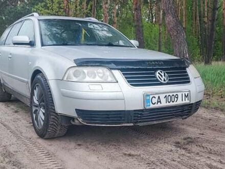 Фольксваген Пассат 2002 в Смеле на Automoto.ua Серый Фольксваген Пассат, объемом двигателя 1.9 л и пробегом 265 тыс. км за 3700 $, фото 1 на Automoto.ua