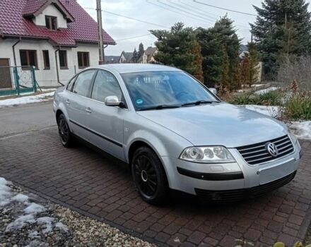 Серый Фольксваген Пассат, объемом двигателя 1.9 л и пробегом 279 тыс. км за 1500 $, фото 1 на Automoto.ua