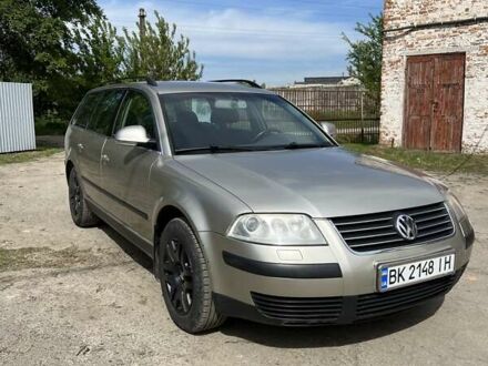 Серый Фольксваген Пассат, объемом двигателя 1.78 л и пробегом 204 тыс. км за 4600 $, фото 1 на Automoto.ua