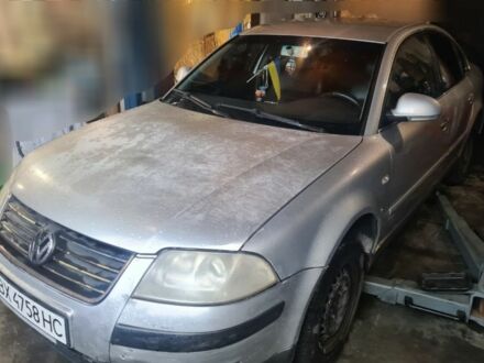 Фольксваген Пассат 2003 в Киеве на Automoto.ua Серый Фольксваген Пассат, объемом двигателя 1.8 л и пробегом 297 тыс. км за 3150 $, фото 1 на Automoto.ua