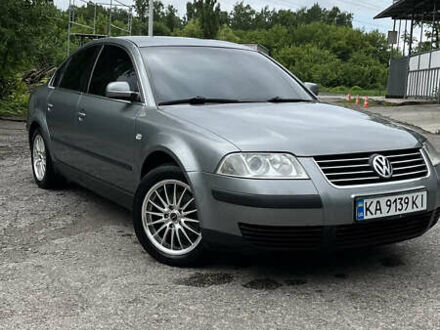 Серый Фольксваген Пассат, объемом двигателя 1.6 л и пробегом 380 тыс. км за 5100 $, фото 1 на Automoto.ua