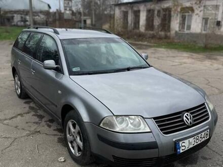 Серый Фольксваген Пассат, объемом двигателя 1.9 л и пробегом 300 тыс. км за 2300 $, фото 1 на Automoto.ua