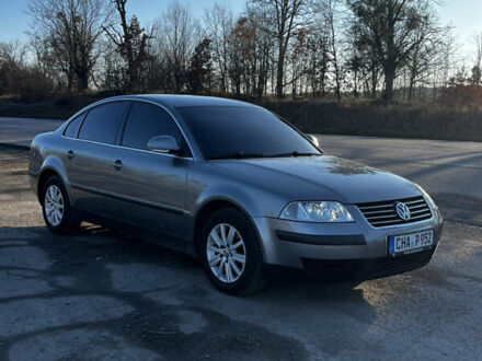 Серый Фольксваген Пассат, объемом двигателя 1.6 л и пробегом 285 тыс. км за 6500 $, фото 1 на Automoto.ua