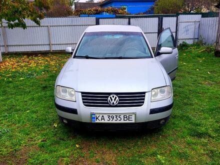 Серый Фольксваген Пассат, объемом двигателя 1.6 л и пробегом 351 тыс. км за 4500 $, фото 1 на Automoto.ua