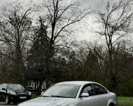 Серый Фольксваген Пассат, объемом двигателя 1.9 л и пробегом 400 тыс. км за 2250 $, фото 1 на Automoto.ua