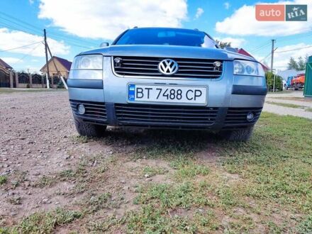 Фольксваген Пассат 2003 в Великой Александровке на Automoto.ua Серый Фольксваген Пассат, объемом двигателя 1.9 л и пробегом 324 тыс. км за 4900 $, фото 1 на Automoto.ua
