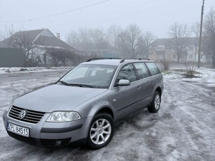 Серый Фольксваген Пассат, объемом двигателя 1.9 л и пробегом 350 тыс. км за 2400 $, фото 1 на Automoto.ua