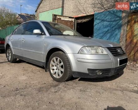 Серый Фольксваген Пассат, объемом двигателя 1.8 л и пробегом 215 тыс. км за 3950 $, фото 1 на Automoto.ua